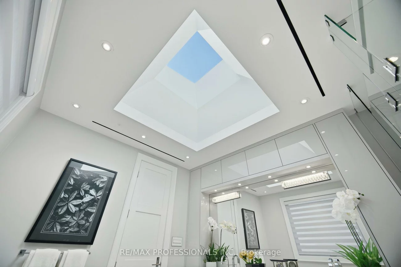 466, The Kingsway, Princess-Rosethorn, Toronto