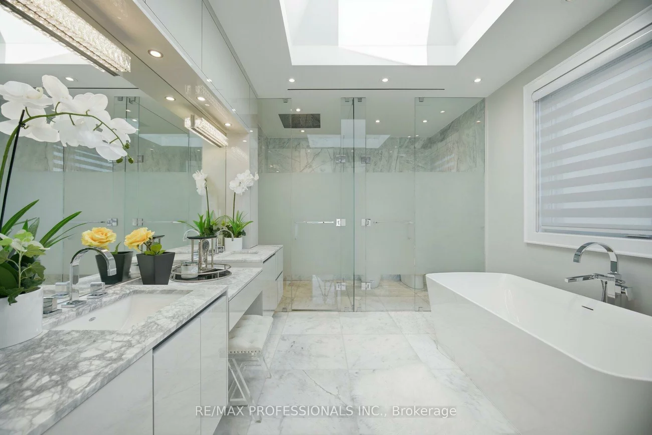 466, The Kingsway, Princess-Rosethorn, Toronto