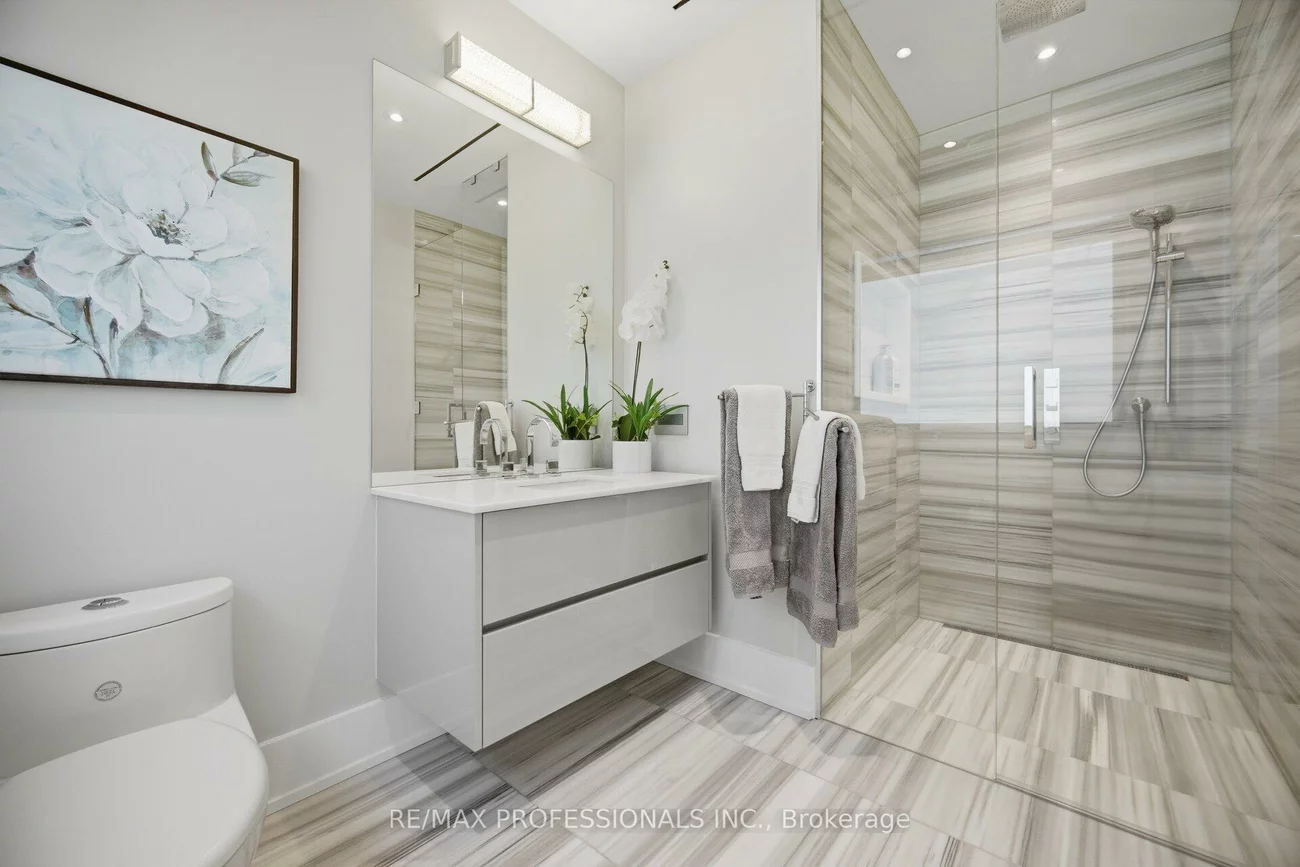 466, The Kingsway, Princess-Rosethorn, Toronto