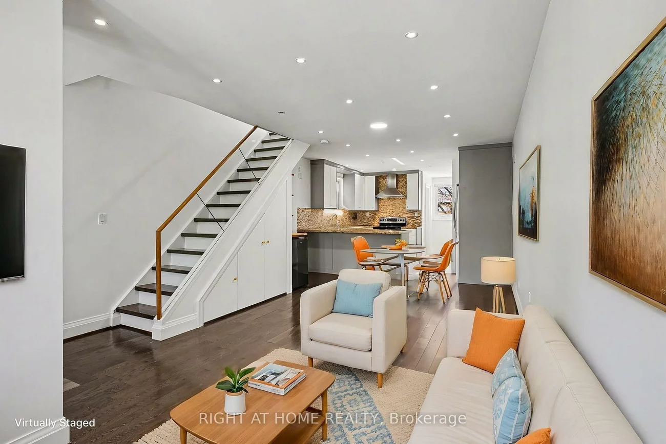 174, Rosethorn, Weston-Pellam Park, Toronto