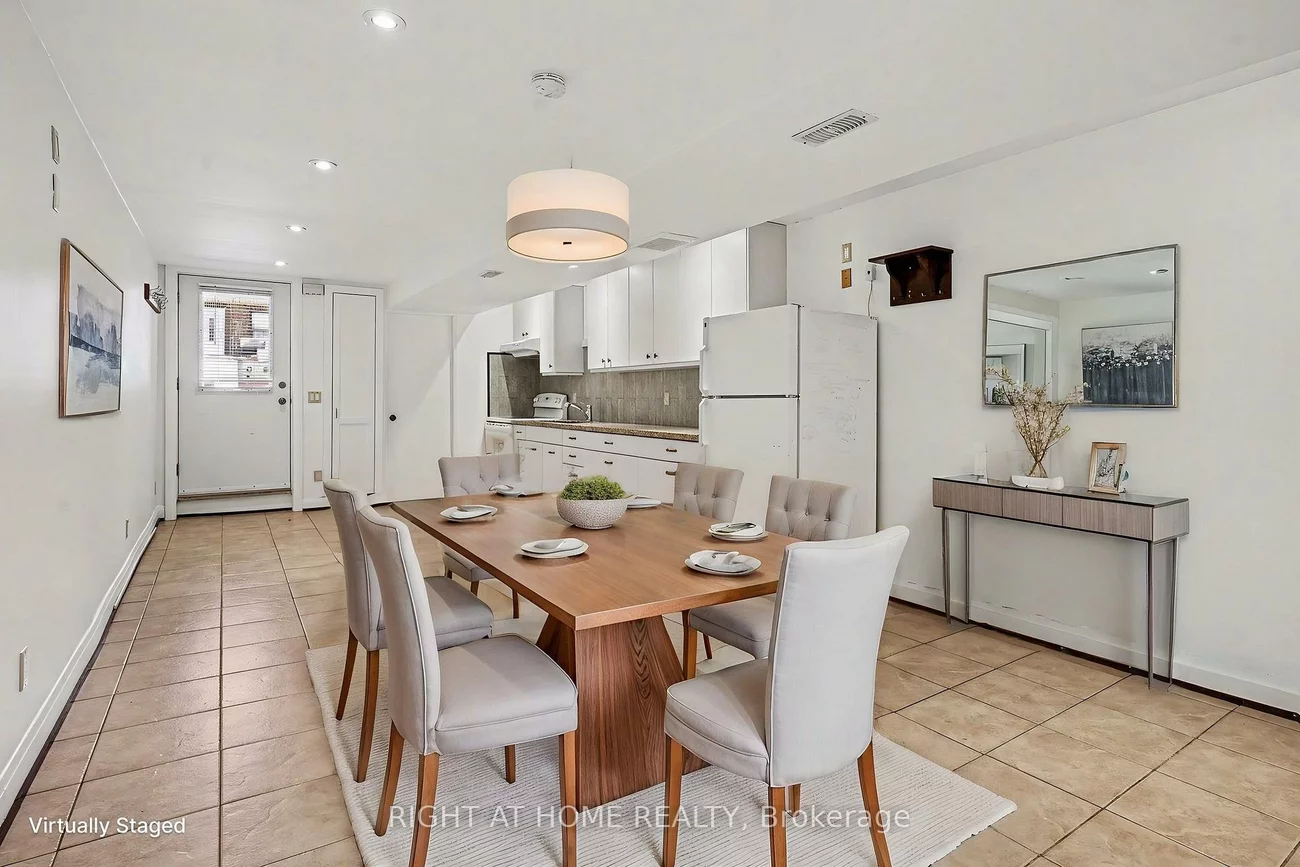 174, Rosethorn, Weston-Pellam Park, Toronto