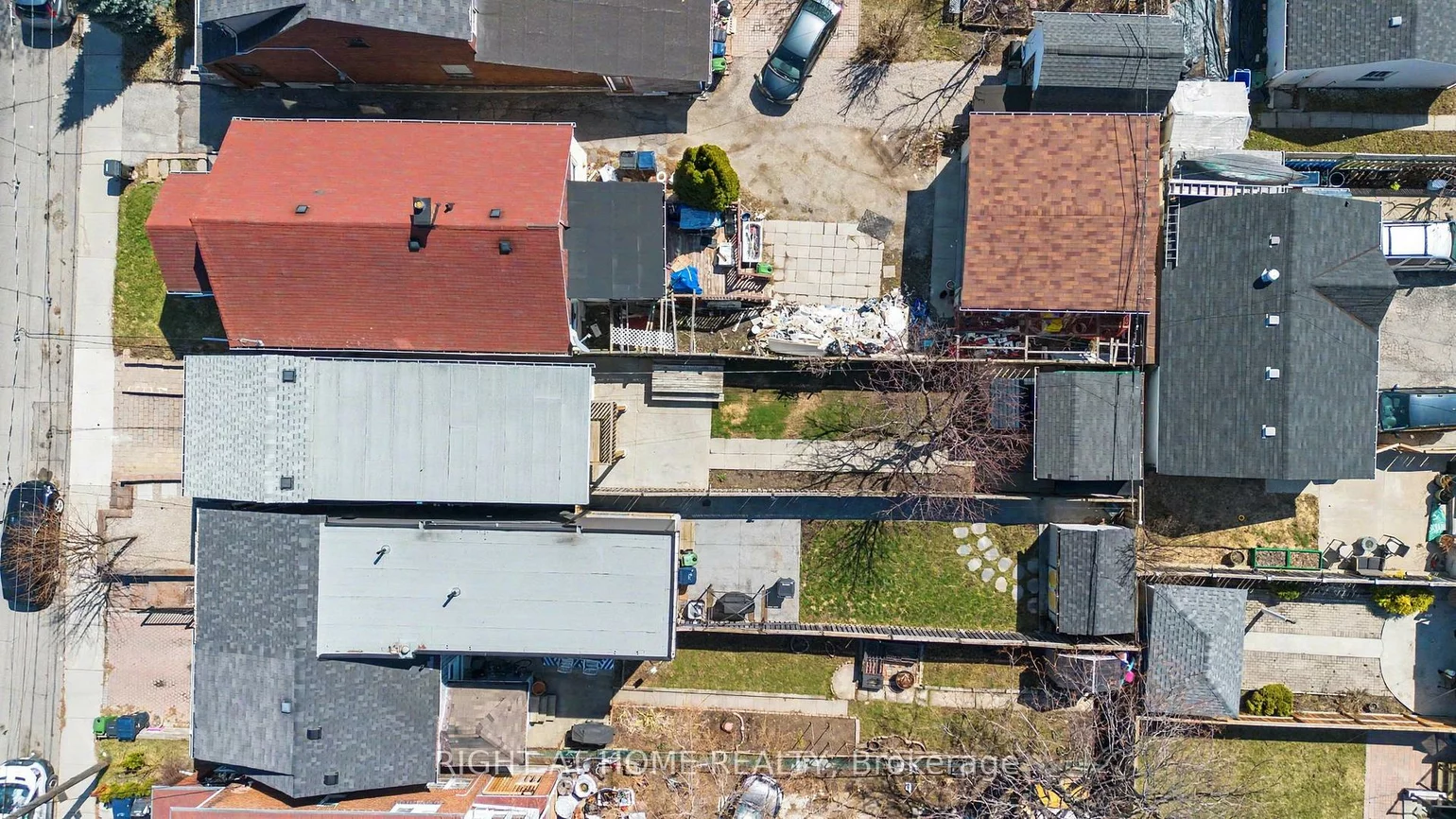 174, Rosethorn, Weston-Pellam Park, Toronto
