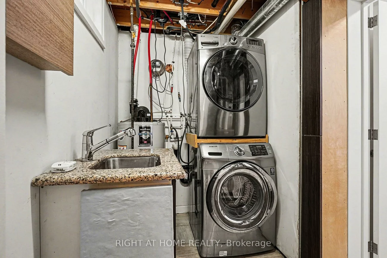 174, Rosethorn, Weston-Pellam Park, Toronto