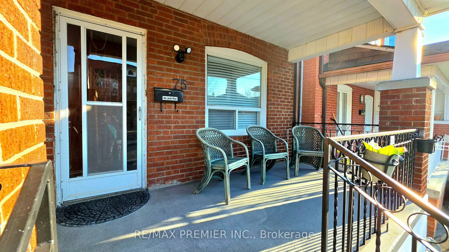 75, Auburn, Corso Italia-Davenport, Toronto