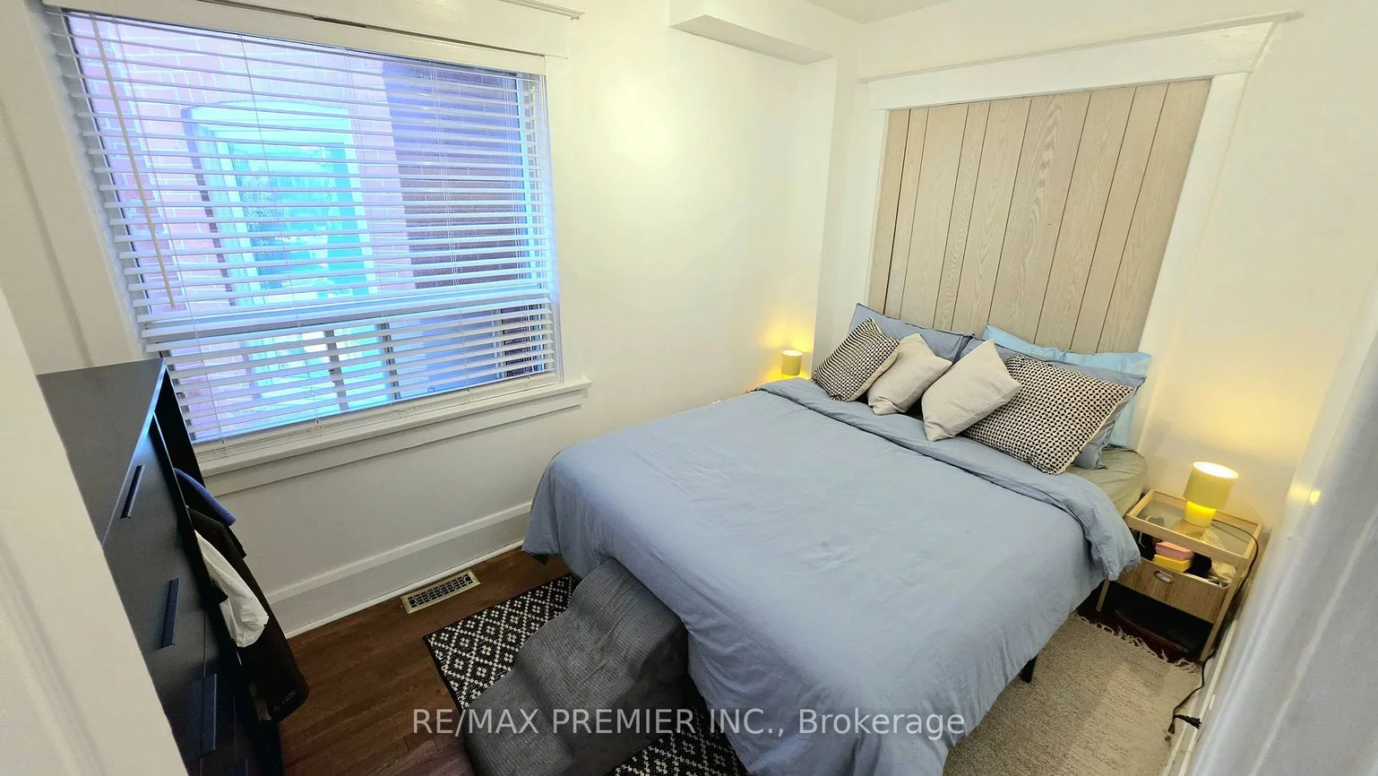 75, Auburn, Corso Italia-Davenport, Toronto