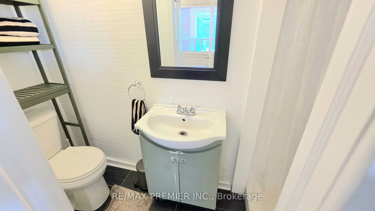 75, Auburn, Corso Italia-Davenport, Toronto