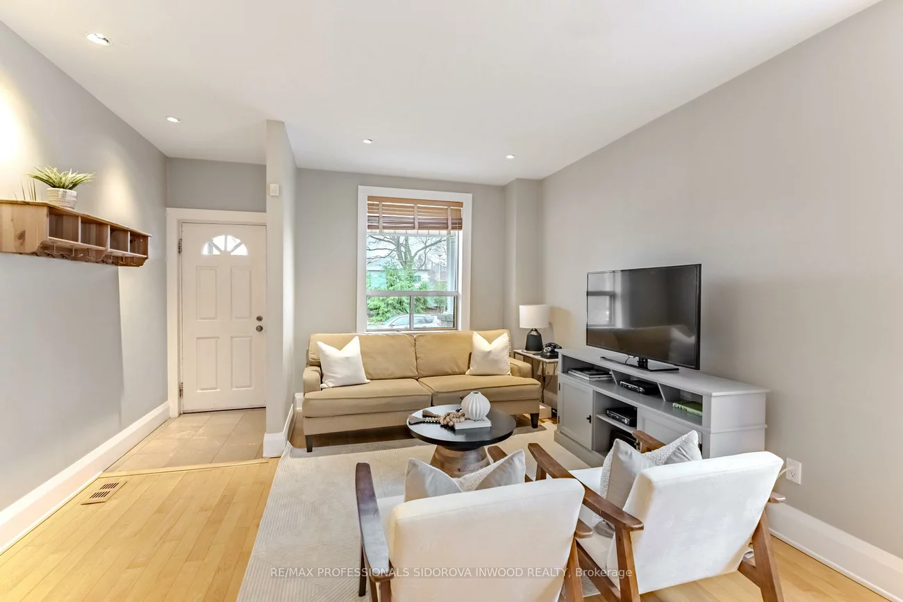 413, Indian, Junction Area, Toronto