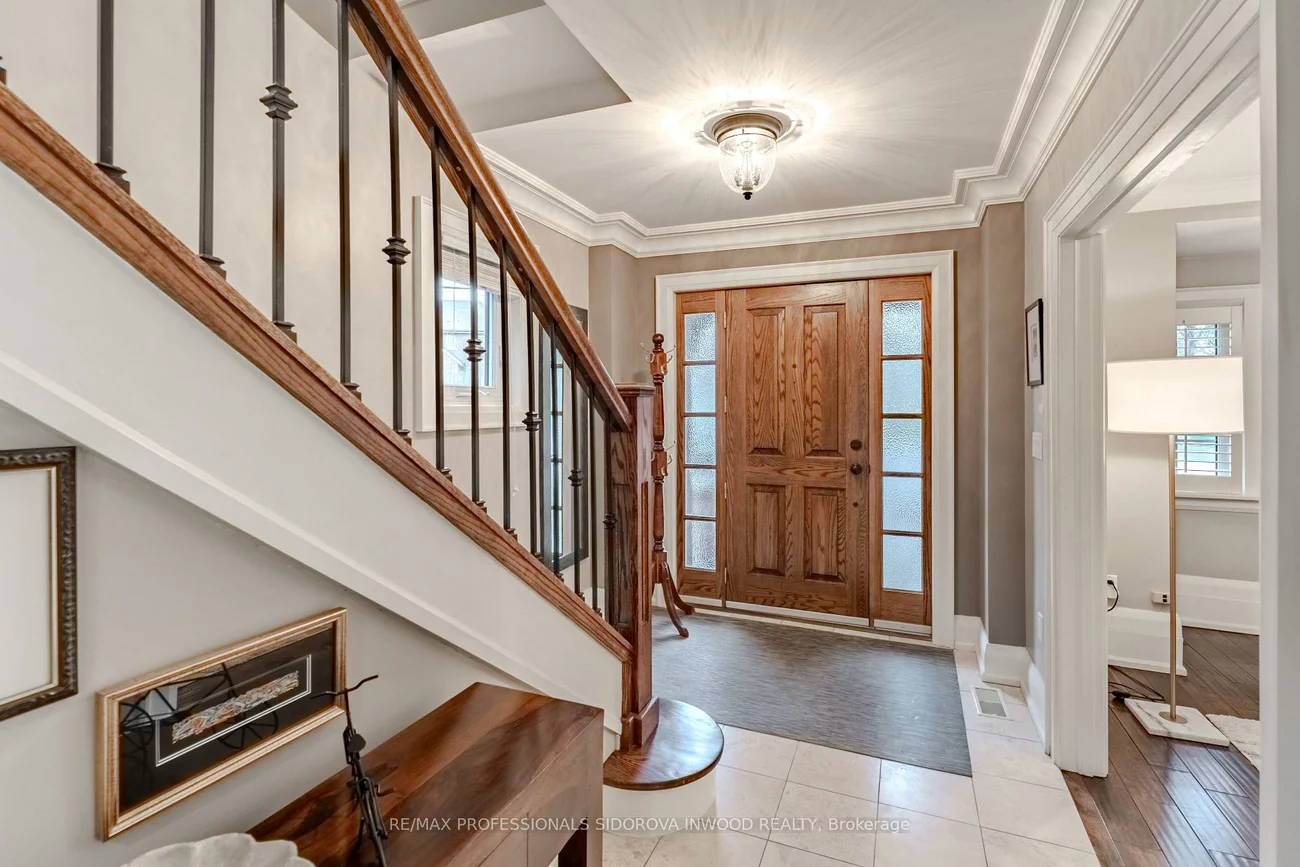 125, Glendonwynne, Runnymede-Bloor West Village, Toronto