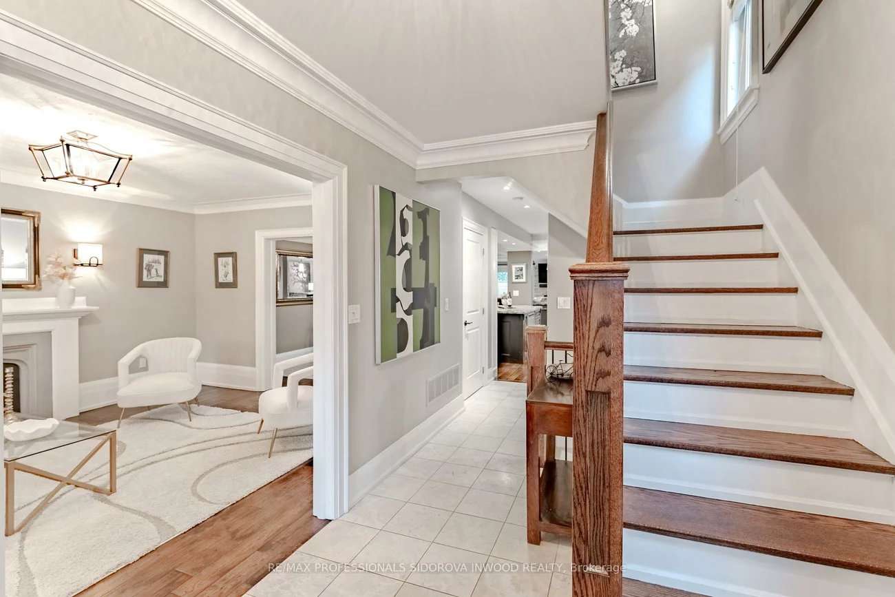 125, Glendonwynne, Runnymede-Bloor West Village, Toronto