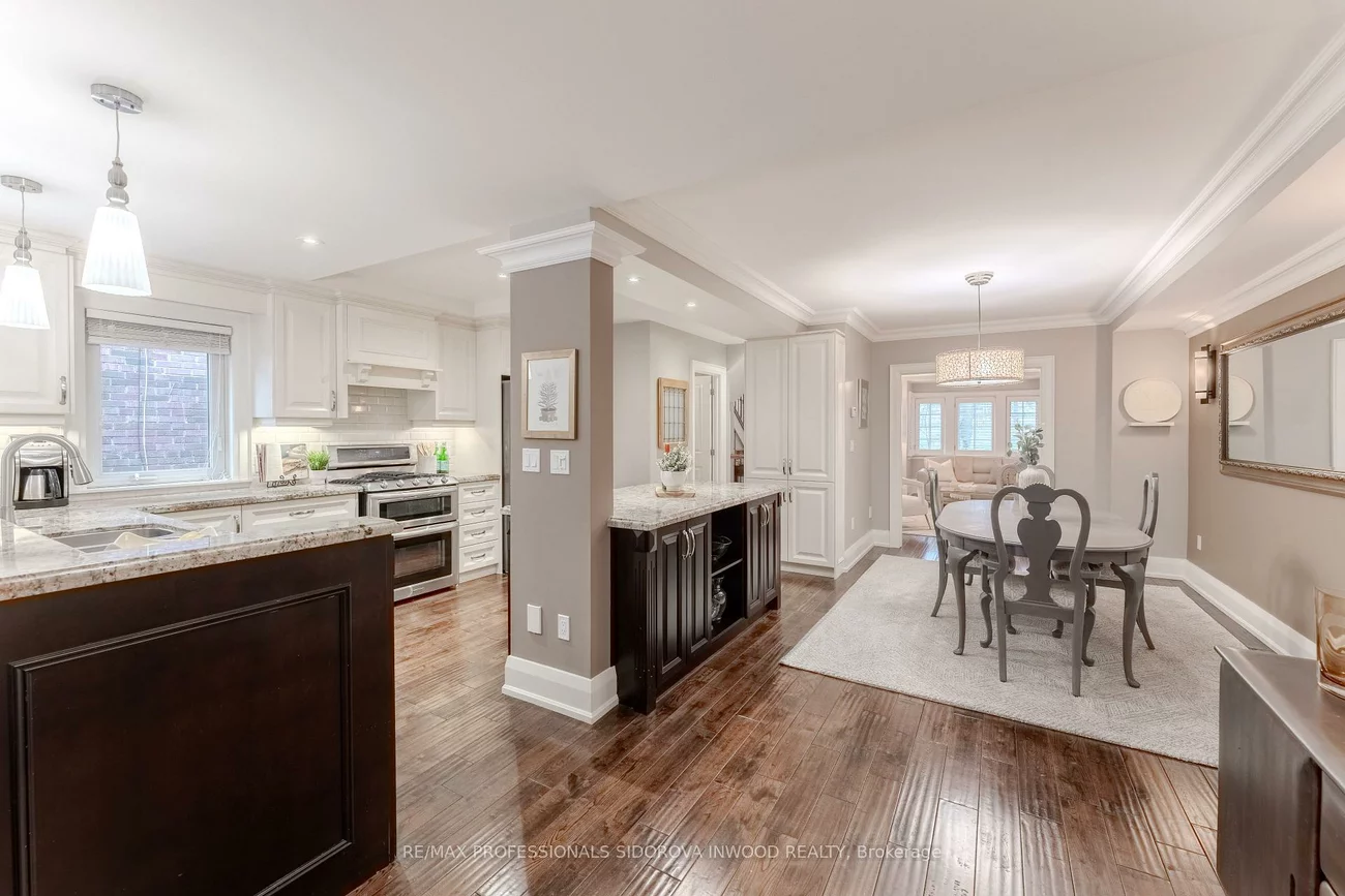 125, Glendonwynne, Runnymede-Bloor West Village, Toronto