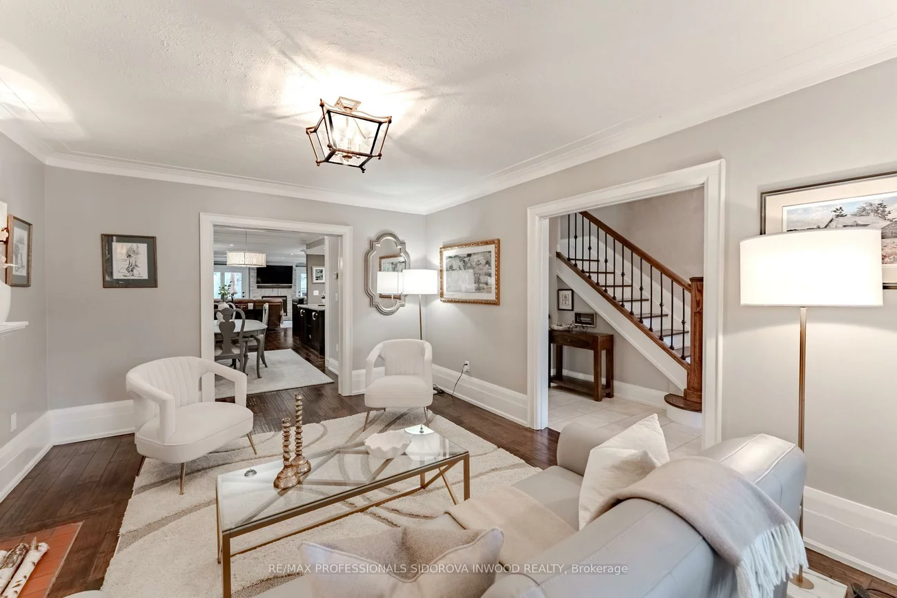 125, Glendonwynne, Runnymede-Bloor West Village, Toronto