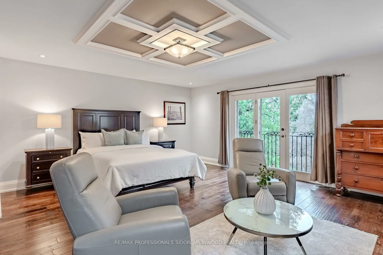 125, Glendonwynne, Runnymede-Bloor West Village, Toronto