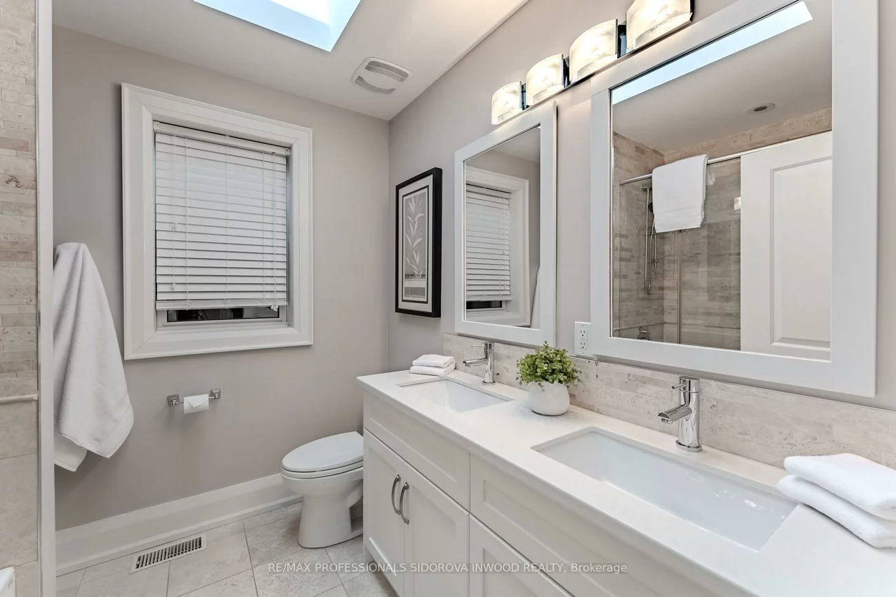 125, Glendonwynne, Runnymede-Bloor West Village, Toronto