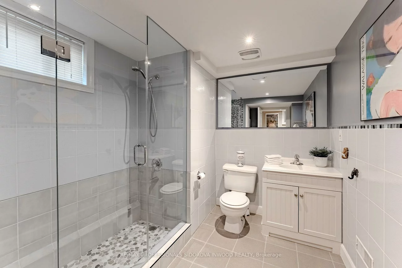 125, Glendonwynne, Runnymede-Bloor West Village, Toronto