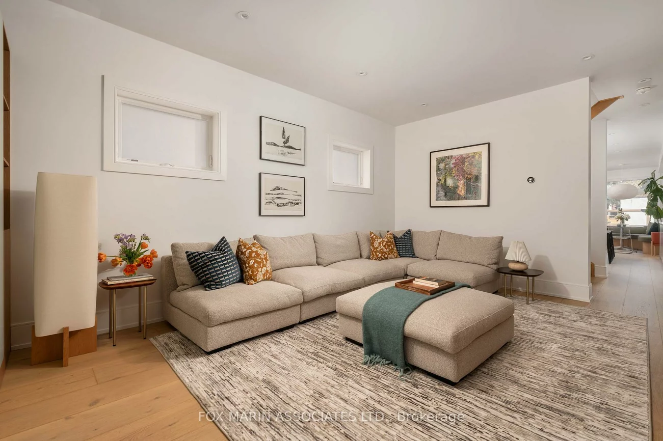 273A, Salem, Dovercourt-Wallace Emerson-Junction, Toronto