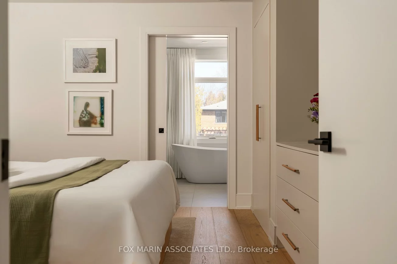 273A, Salem, Dovercourt-Wallace Emerson-Junction, Toronto