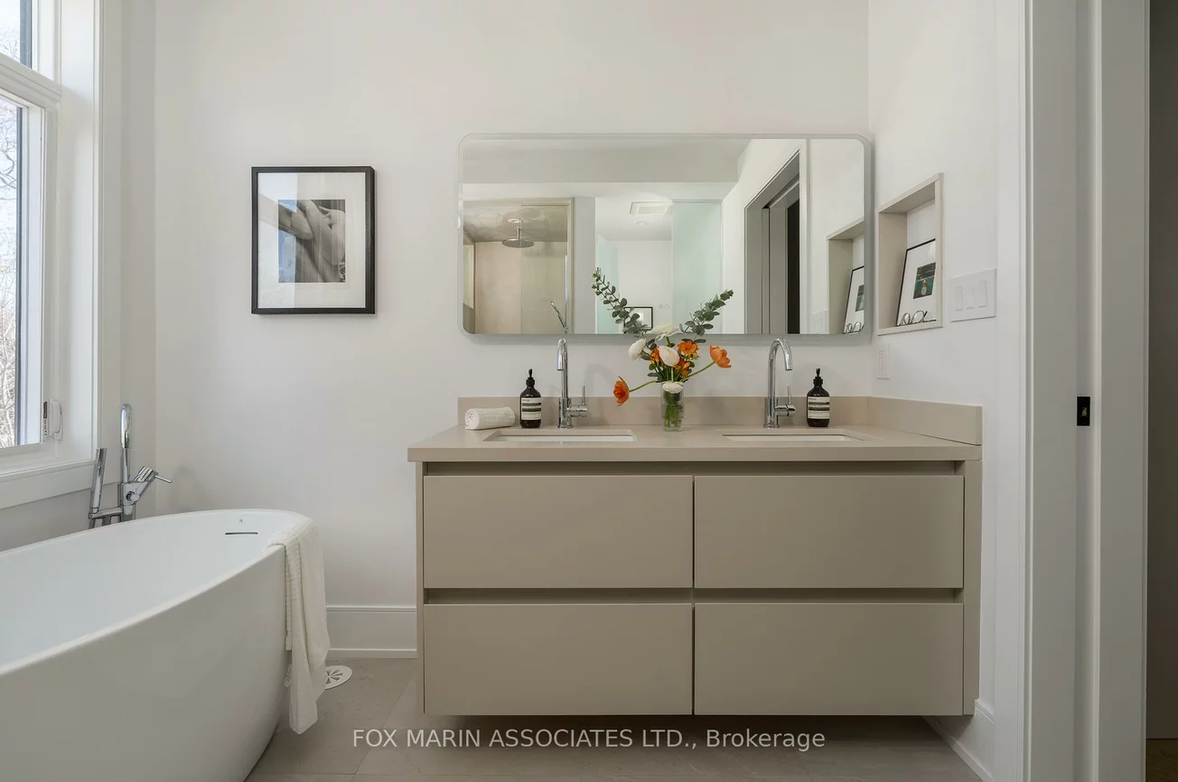 273A, Salem, Dovercourt-Wallace Emerson-Junction, Toronto