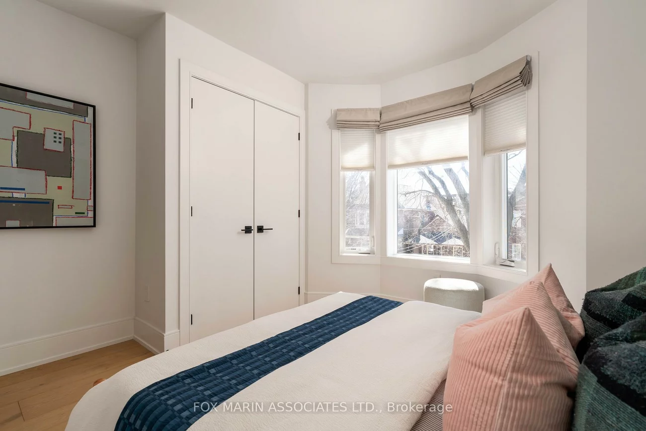 273A, Salem, Dovercourt-Wallace Emerson-Junction, Toronto