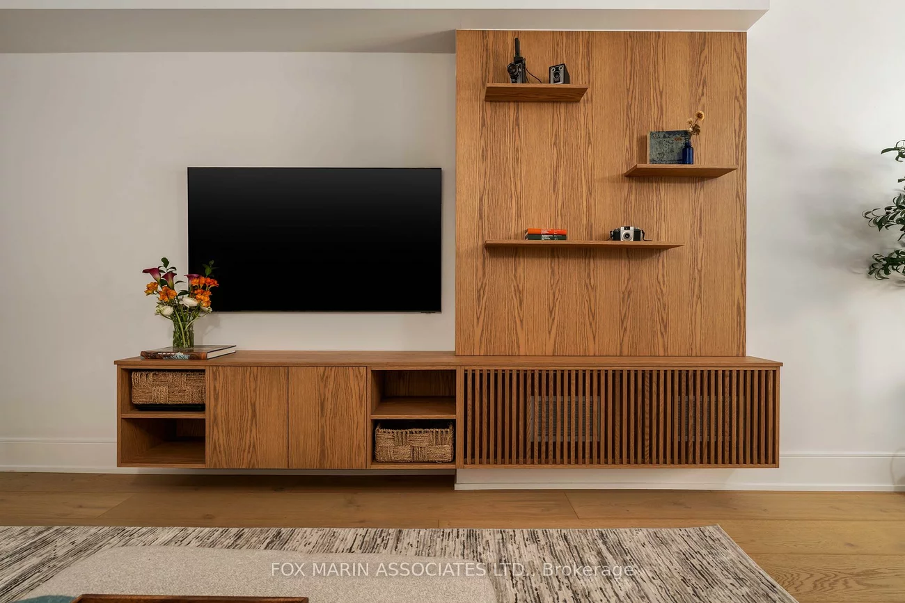 273A, Salem, Dovercourt-Wallace Emerson-Junction, Toronto