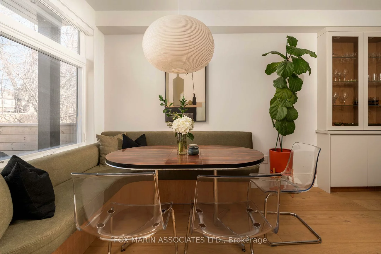 273A, Salem, Dovercourt-Wallace Emerson-Junction, Toronto