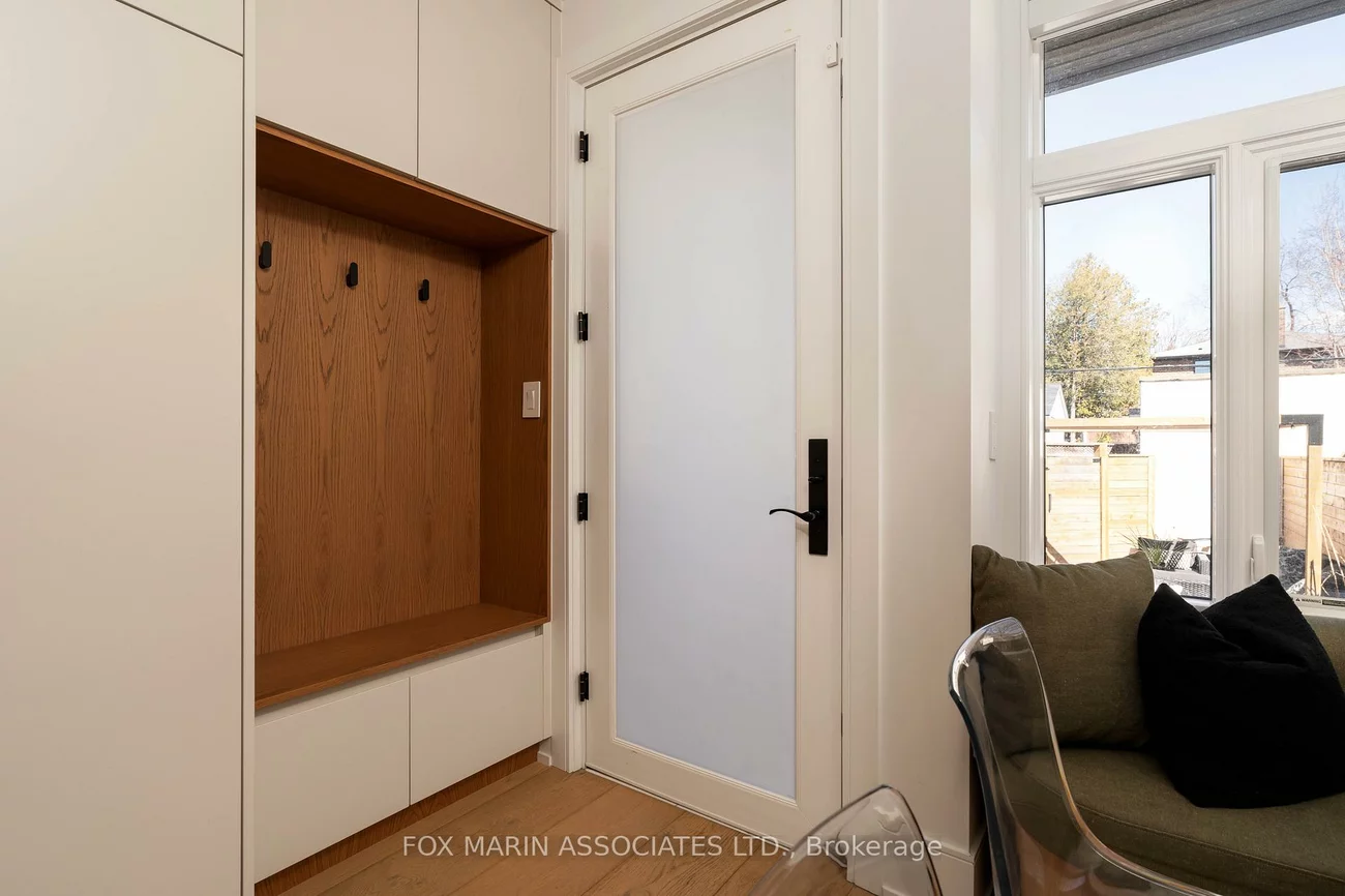 273A, Salem, Dovercourt-Wallace Emerson-Junction, Toronto