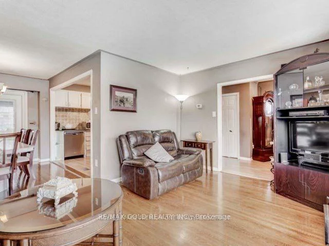 6, Monaco, Black Creek, Toronto