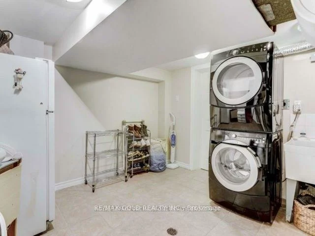 6, Monaco, Black Creek, Toronto