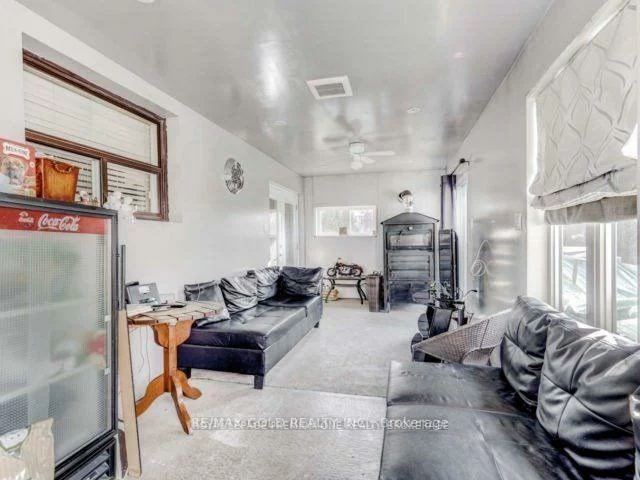 6, Monaco, Black Creek, Toronto