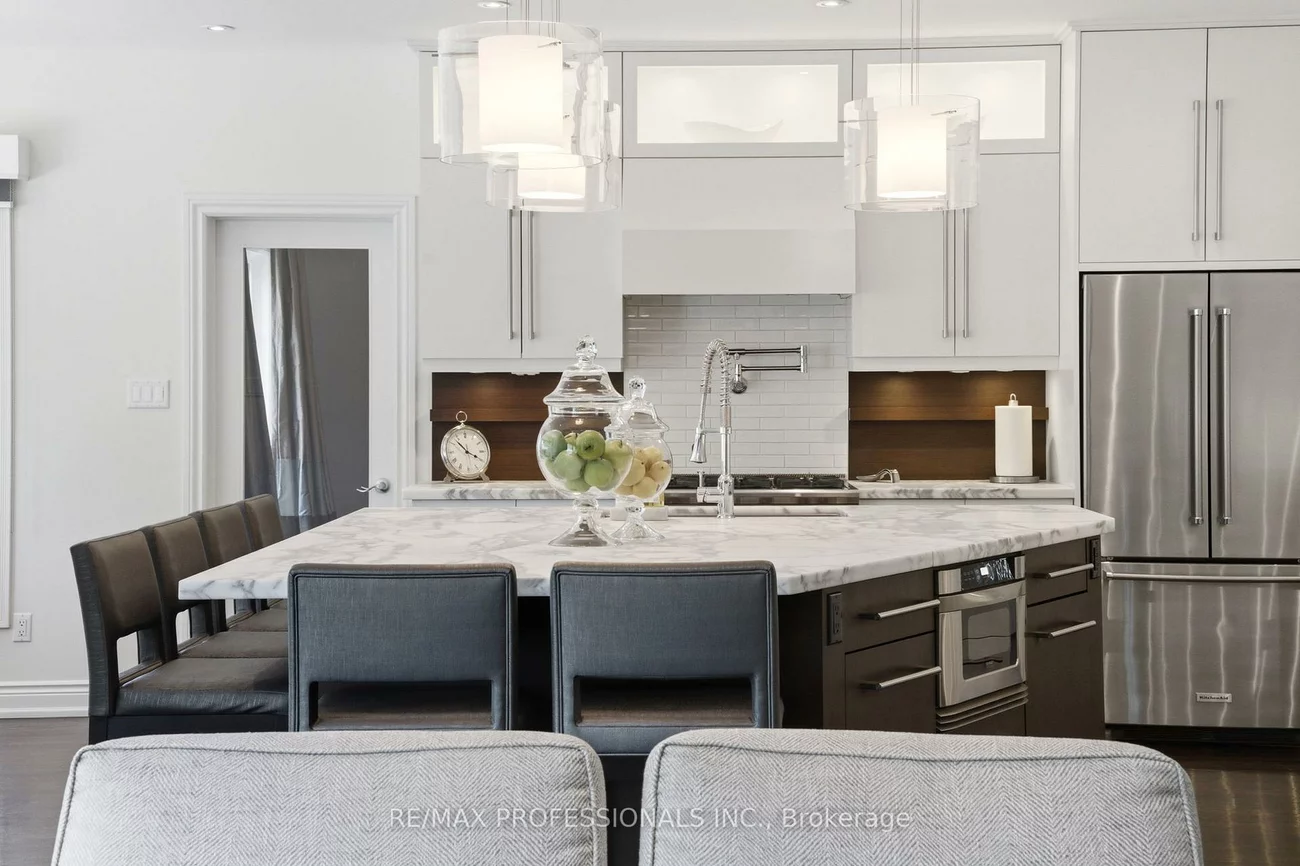 17, Rockingham, Princess-Rosethorn, Toronto