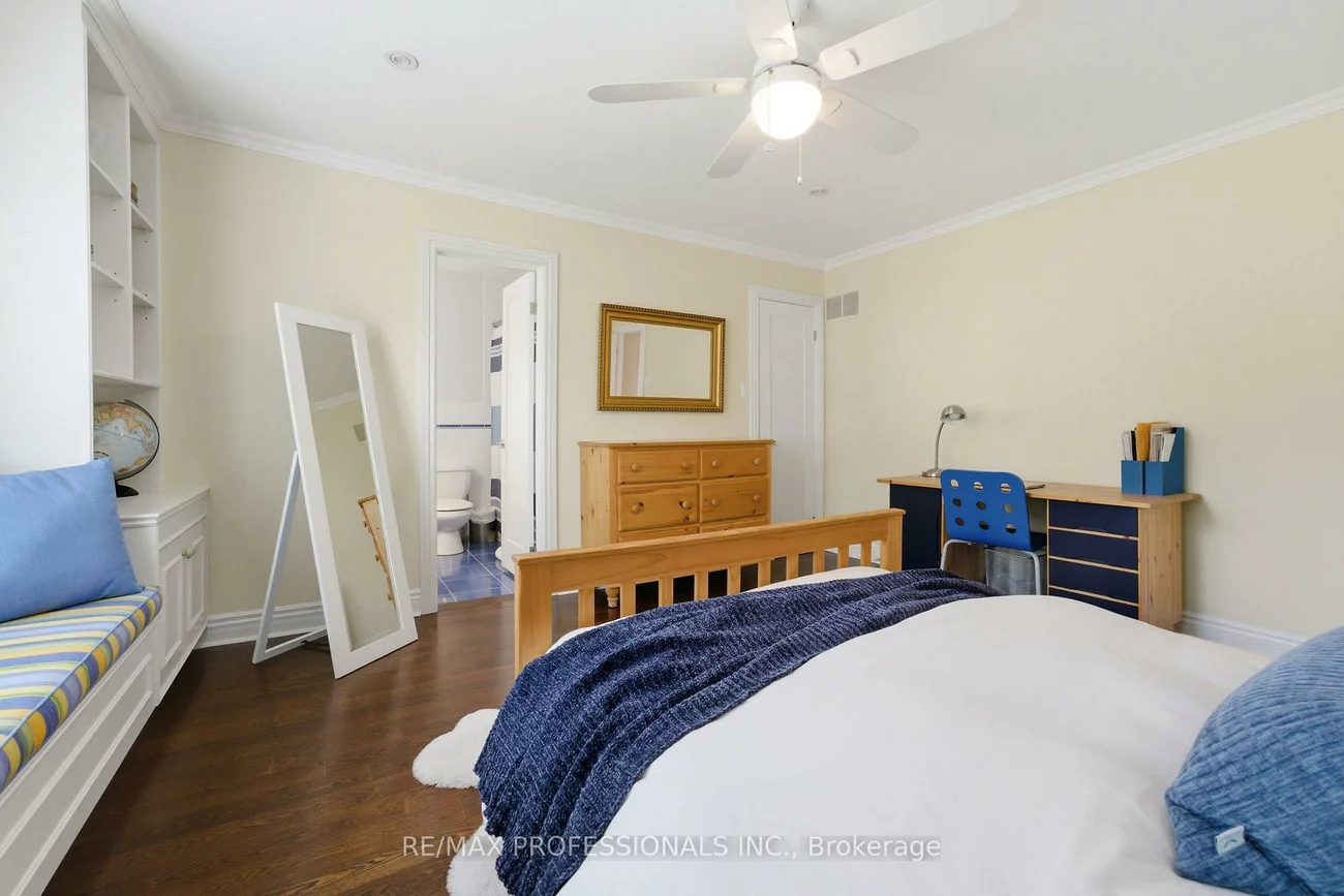 17, Rockingham, Princess-Rosethorn, Toronto