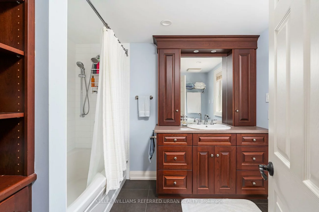 317, Rathburn, Islington-City Centre West, Toronto