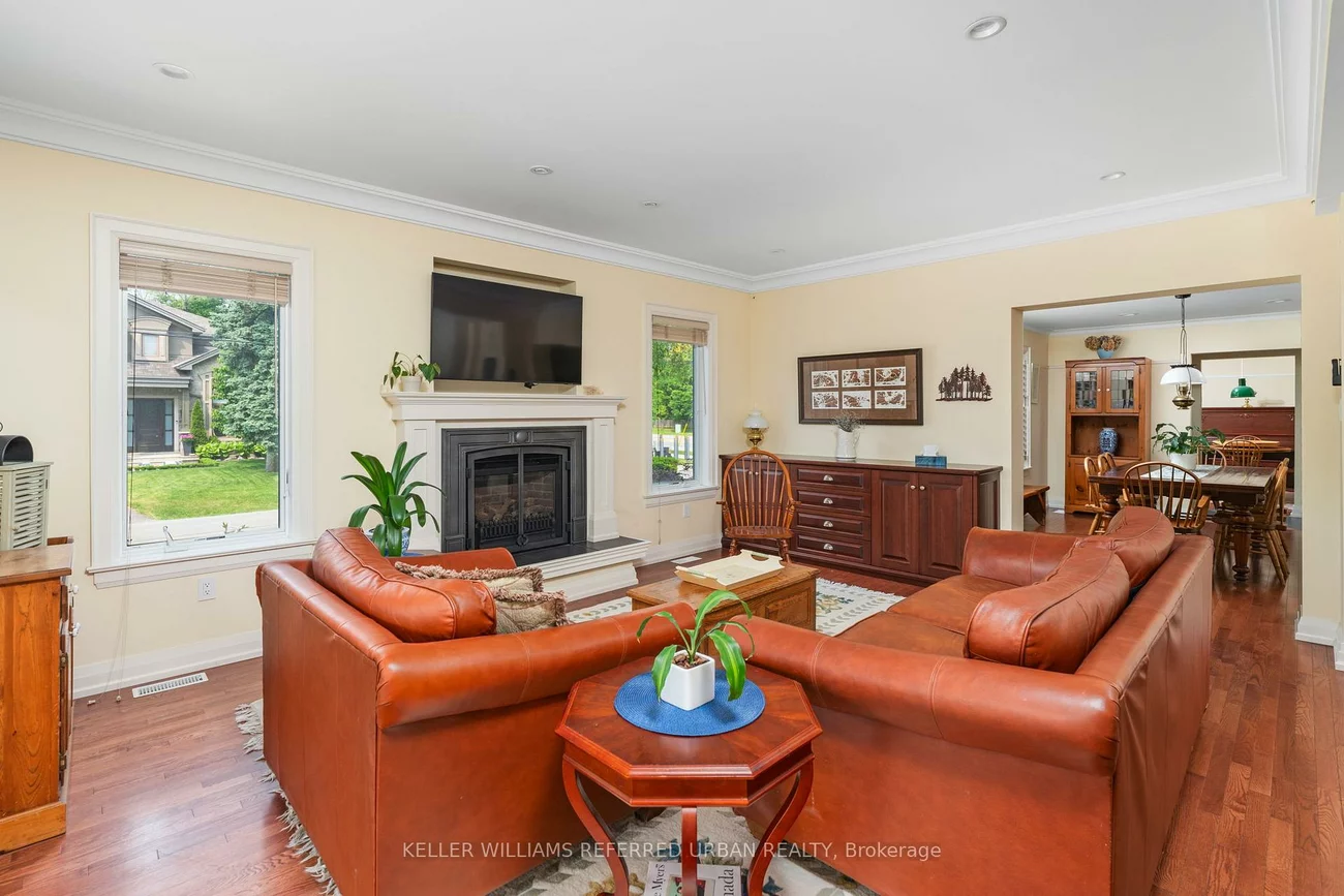 317, Rathburn, Islington-City Centre West, Toronto