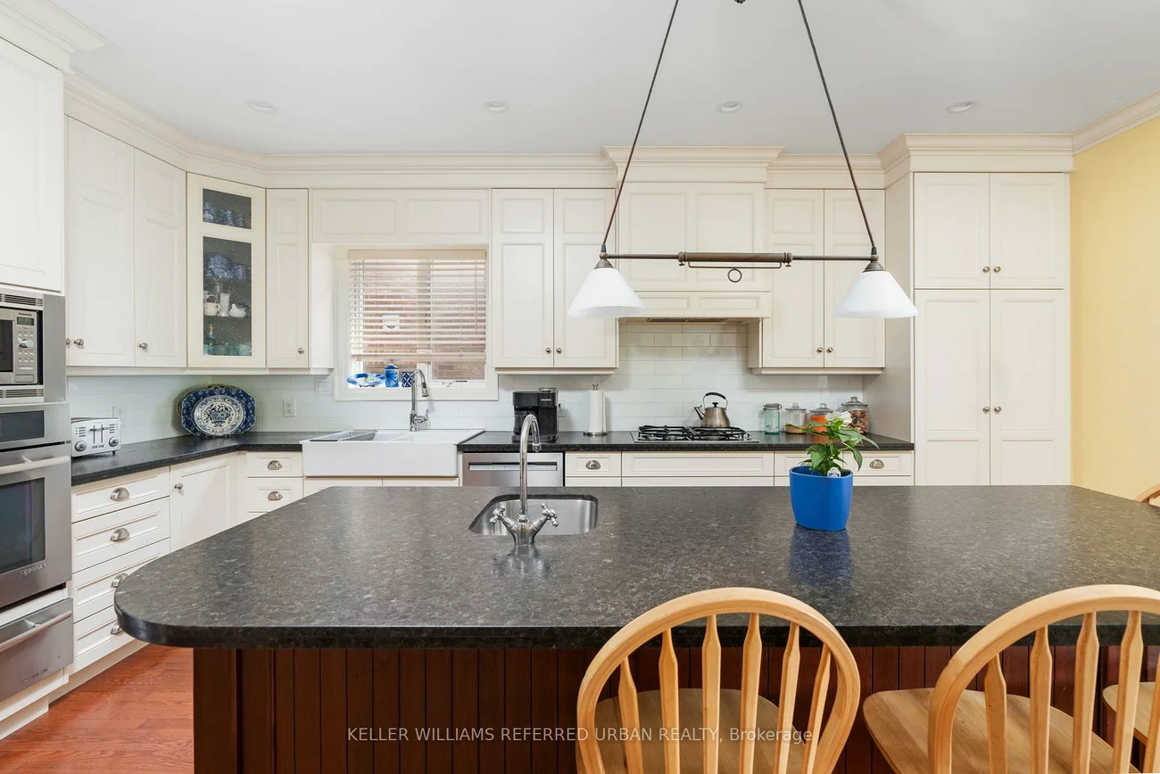 317, Rathburn, Islington-City Centre West, Toronto