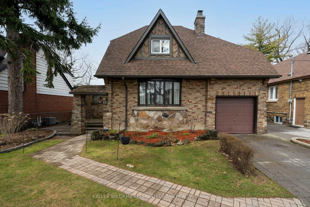 10, Landour, Keelesdale-Eglinton West, Toronto