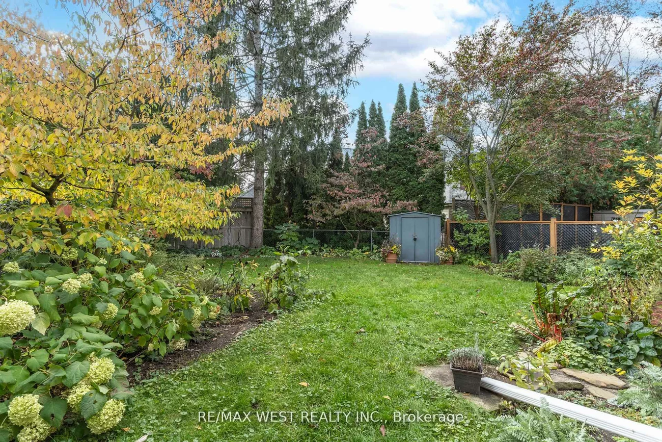 3, Glenroy, Stonegate-Queensway, Toronto