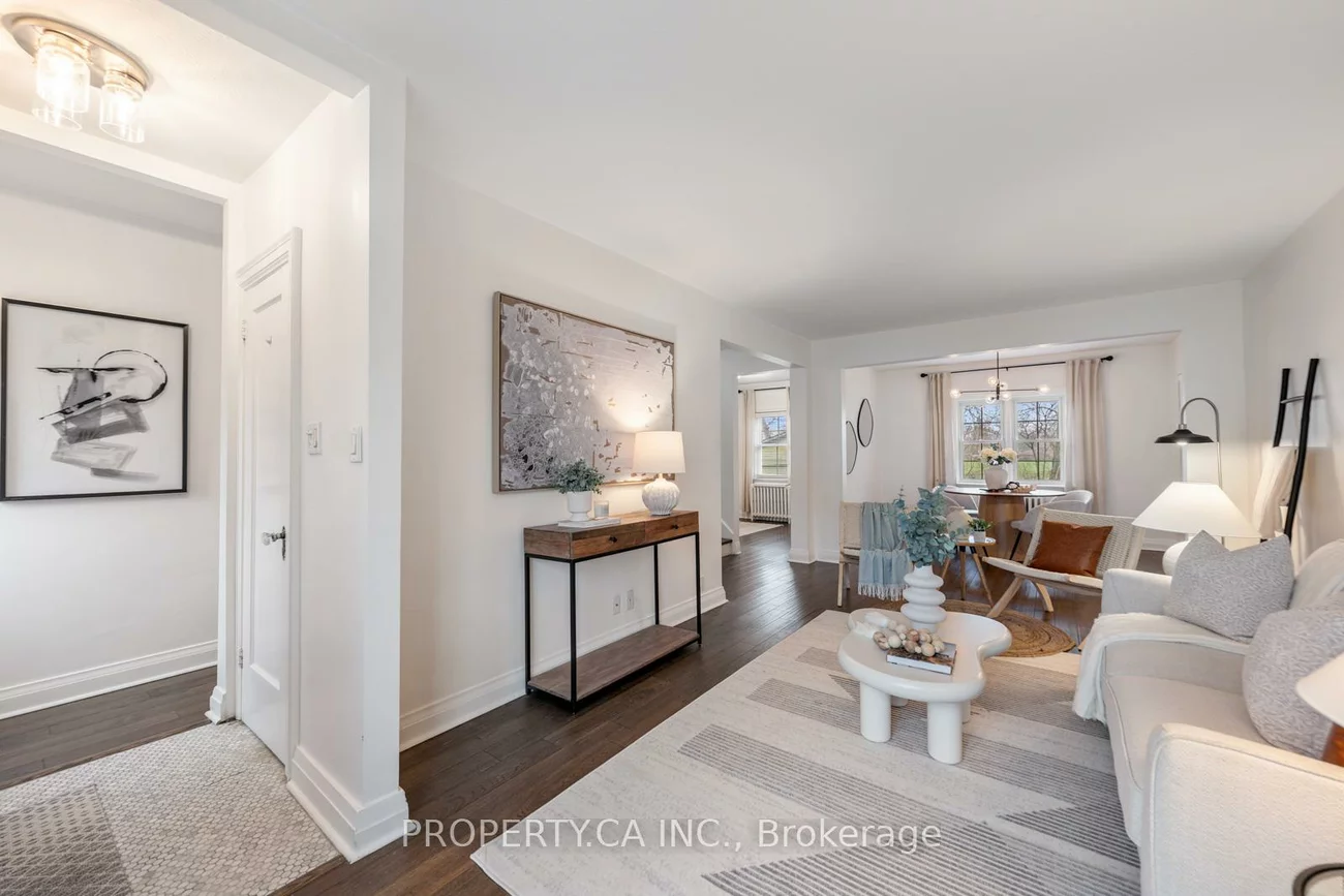 29, Oakfield, Stonegate-Queensway, Toronto