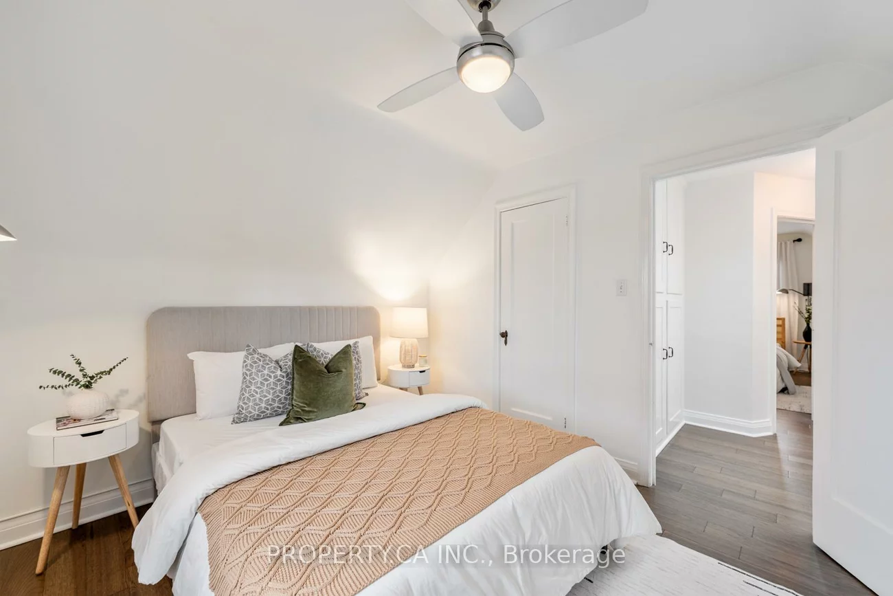 29, Oakfield, Stonegate-Queensway, Toronto