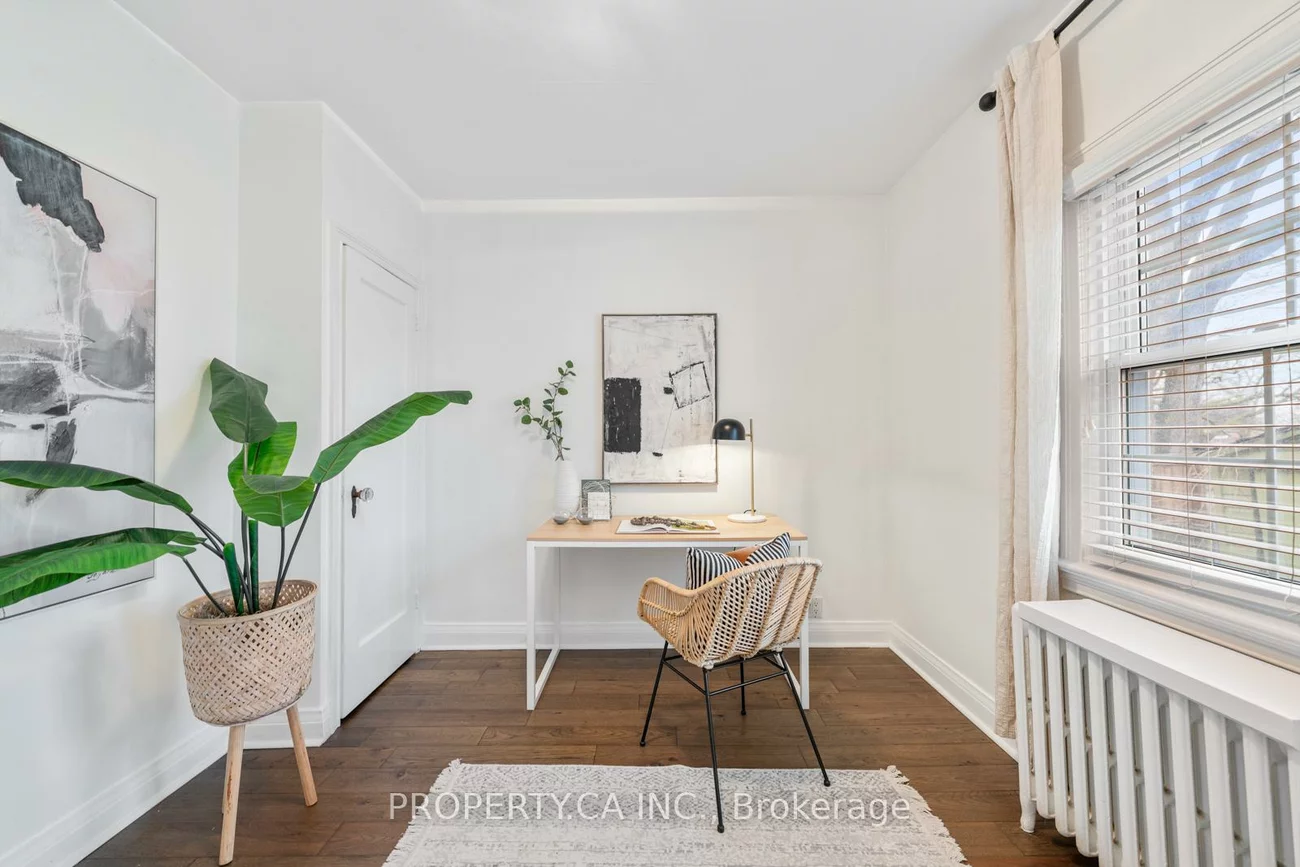 29, Oakfield, Stonegate-Queensway, Toronto