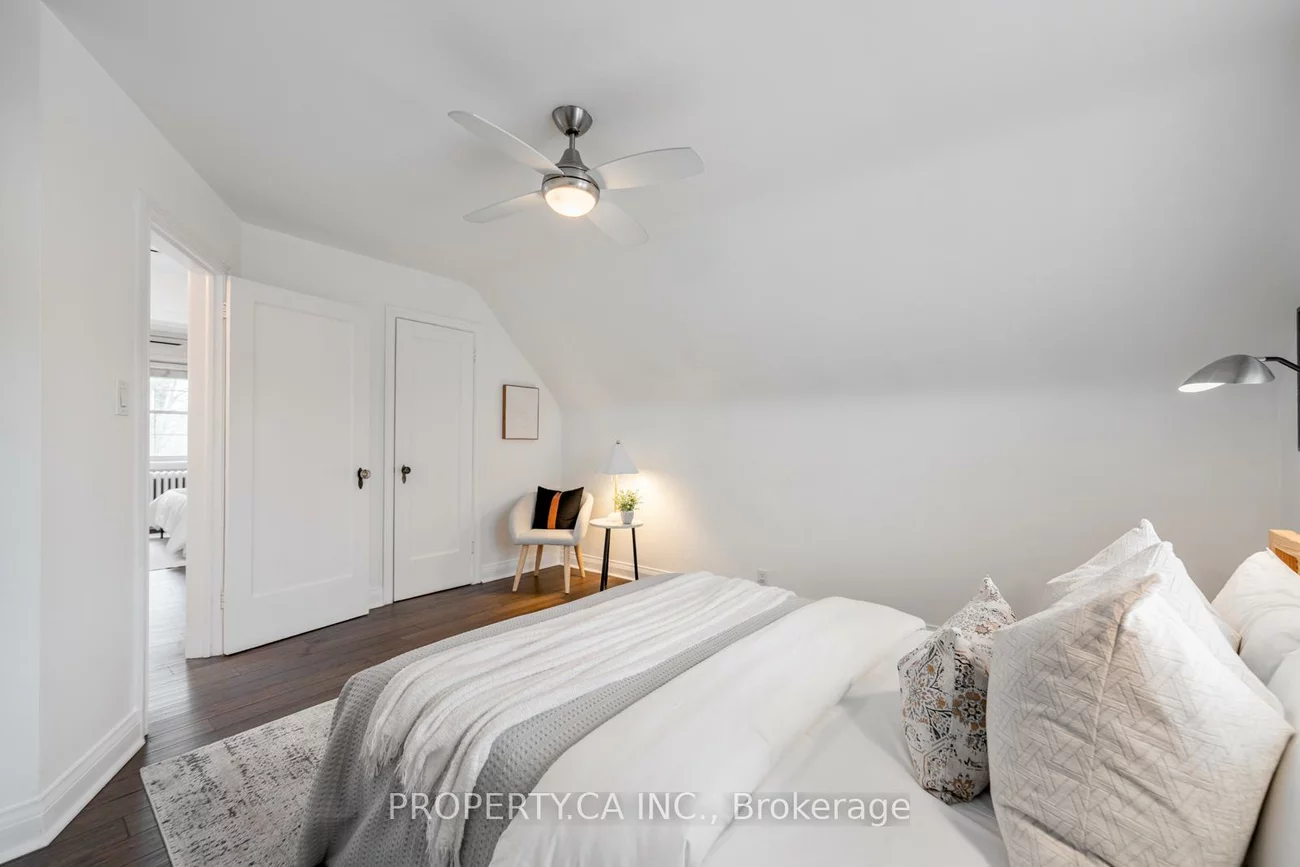 29, Oakfield, Stonegate-Queensway, Toronto