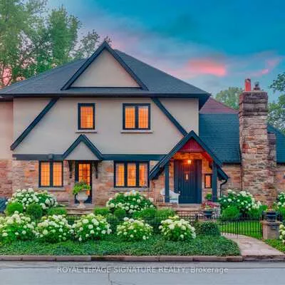 25, Varley, Kingsway South, Toronto