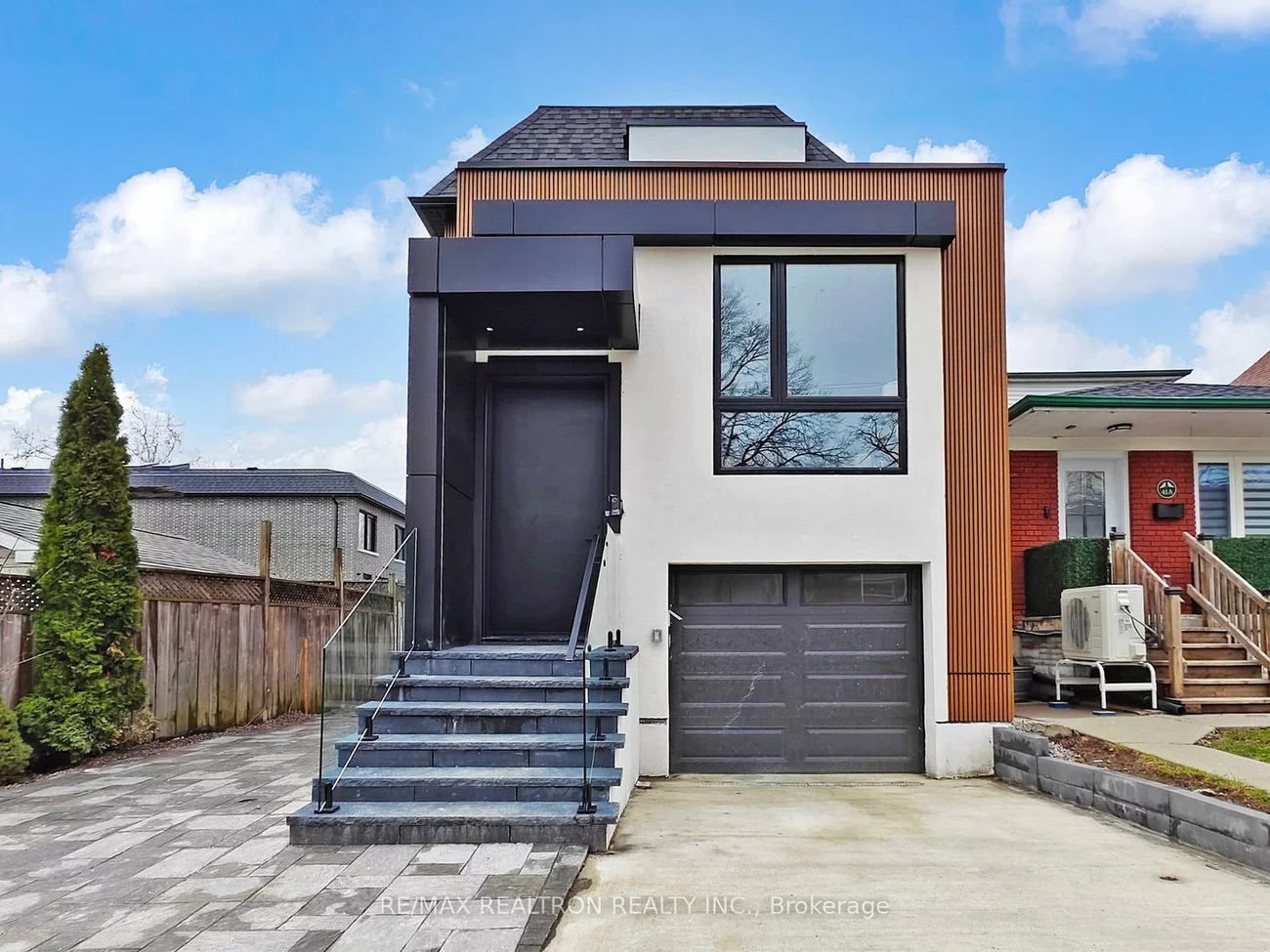 41, Algoma, Mimico, Toronto