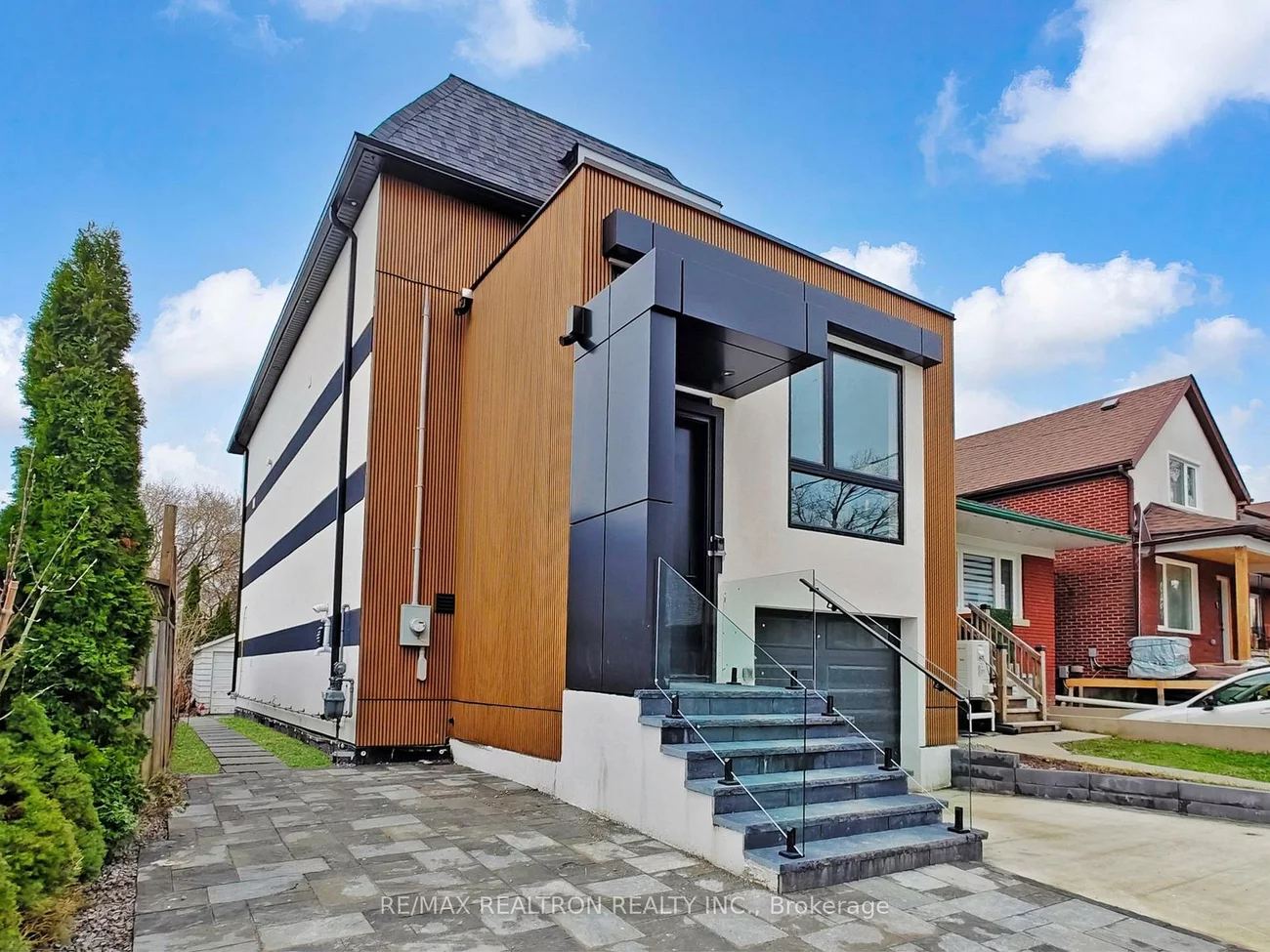 41, Algoma, Mimico, Toronto