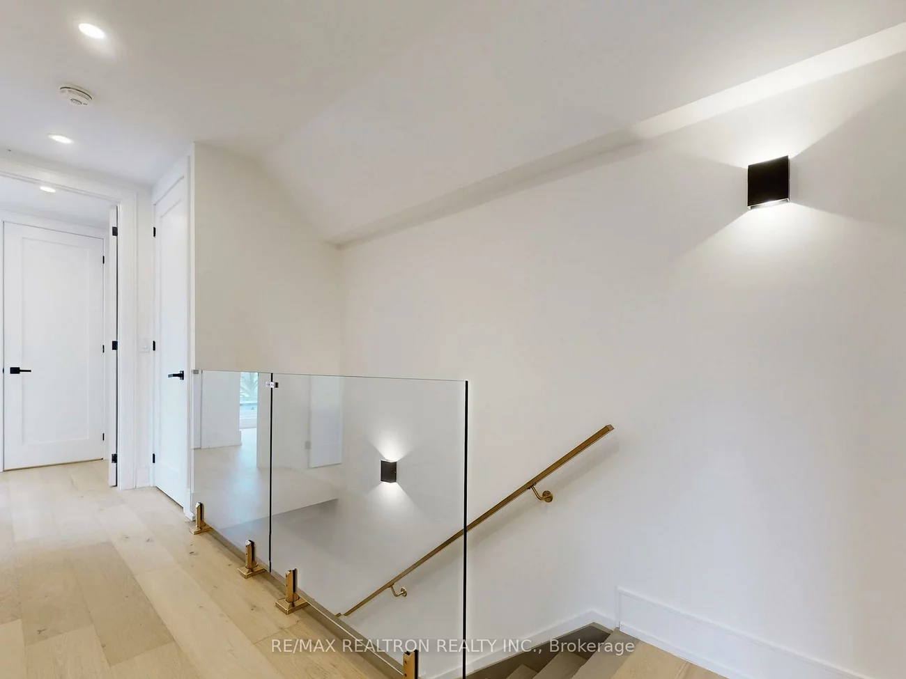 41, Algoma, Mimico, Toronto
