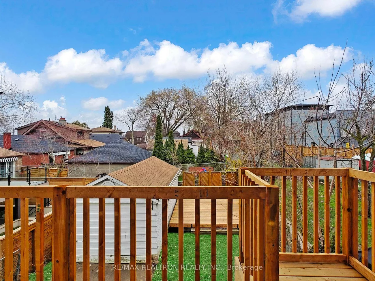 41, Algoma, Mimico, Toronto