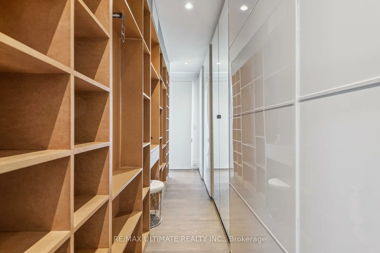 1139, Glengrove, Yorkdale-Glen Park, Toronto