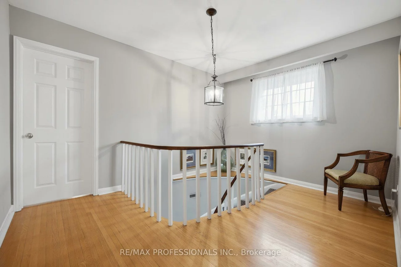 16, Cherry Post, Markland Wood, Toronto