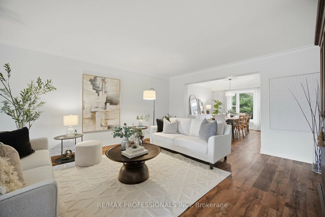 16, Cherry Post, Markland Wood, Toronto