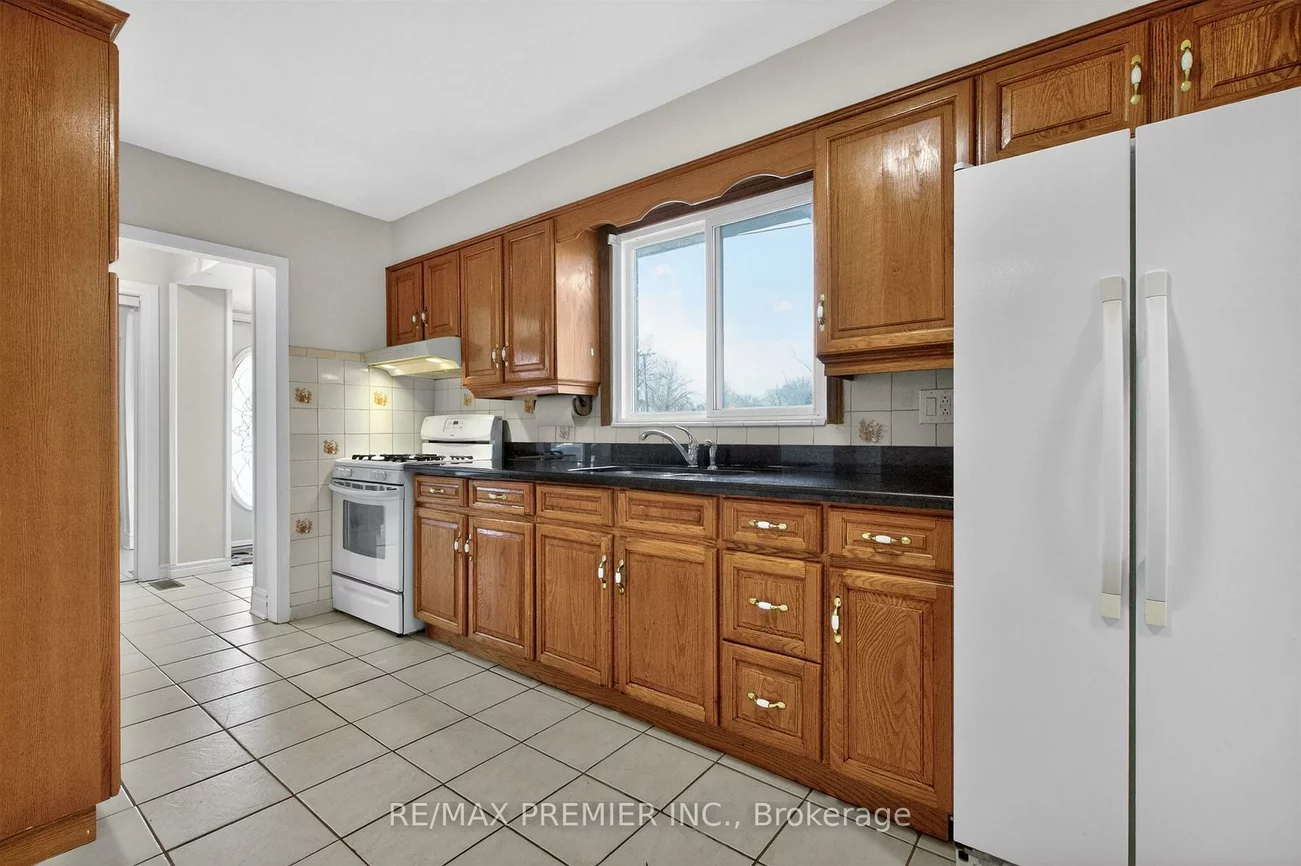 39, Hucknall, York University Heights, Toronto