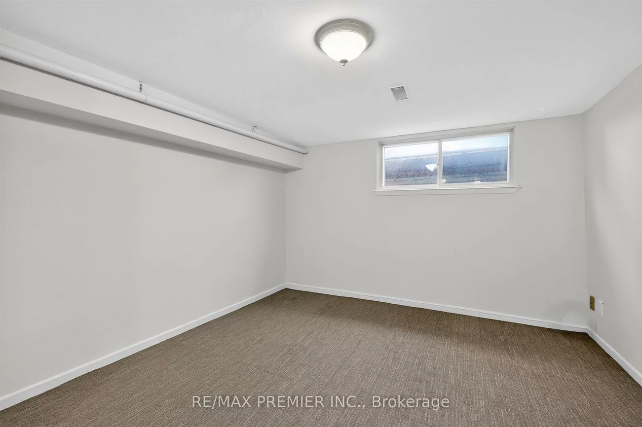 39, Hucknall, York University Heights, Toronto