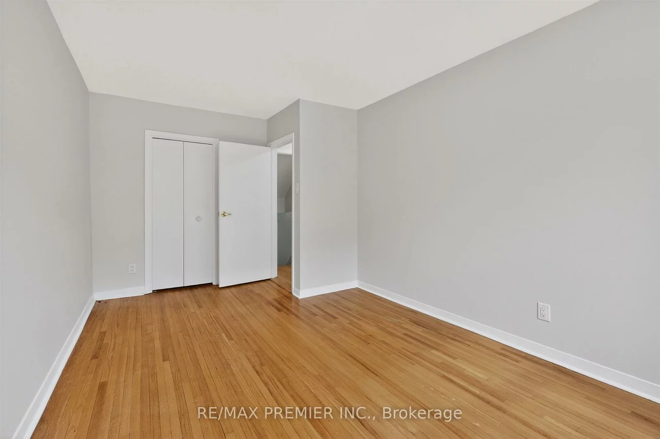 39, Hucknall, York University Heights, Toronto